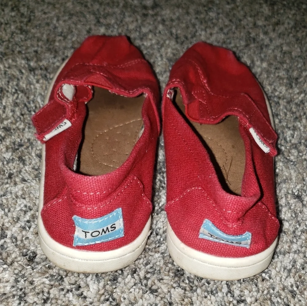 TOMS| Kids Red Canvas Shoes